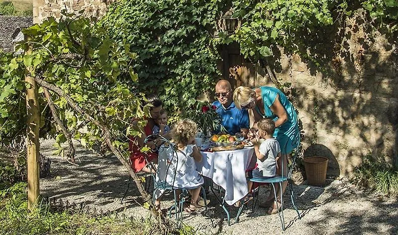 Holiday home Commanderie De Rulhe Le Haut Auzits