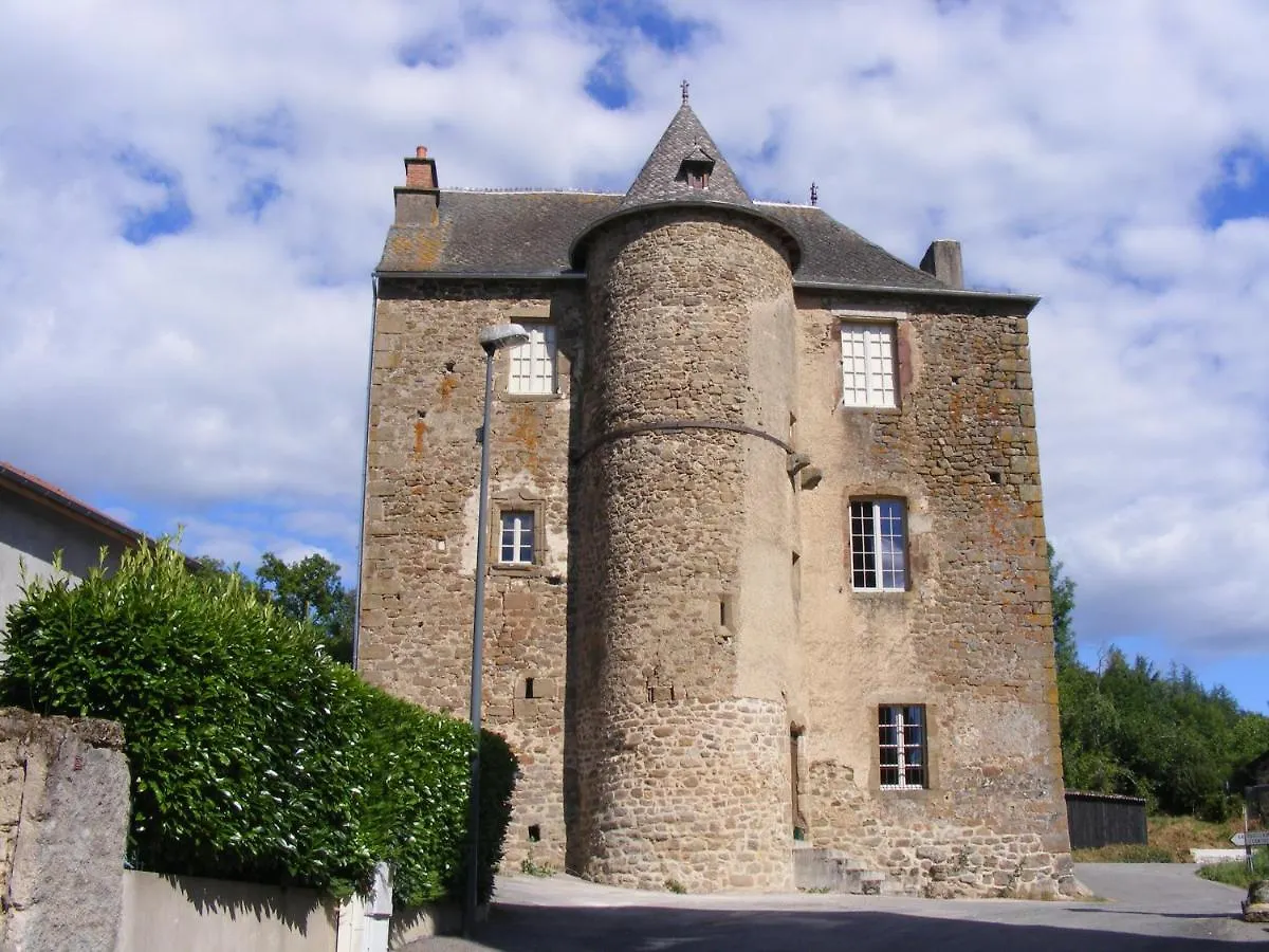 Commanderie De Rulhe Le Haut Auzits Holiday home